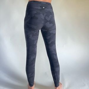 Lululemon align jogger in grey camo